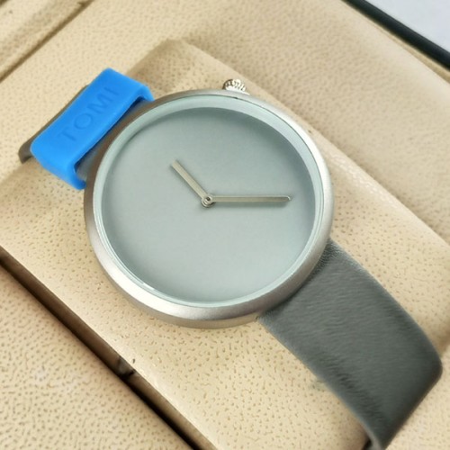 tomi-t078-grey-dial-leather-strap-watch